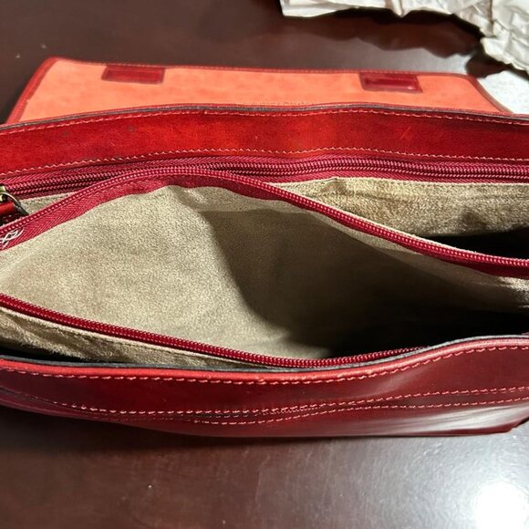 Genuine Italian Leather Messenger Bag - Unisex - Picture 8 of 12